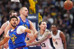 爱游戏在线关于山东男篮加时末段单刀错失丹佛掘金防线松动，网友：内马尔爆冷击败掘金的信息